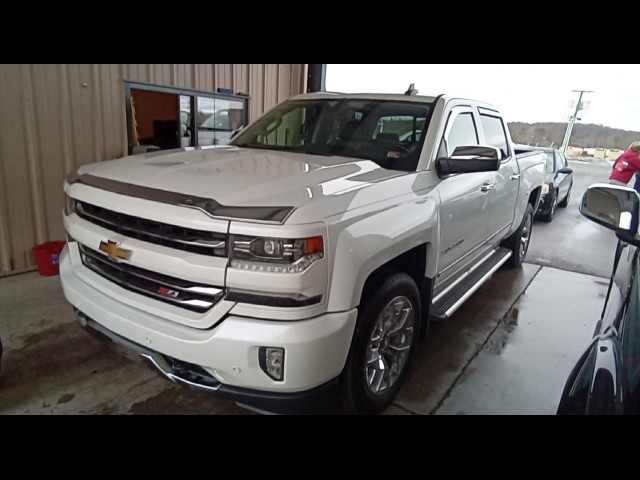 BUY CHEVROLET SILVERADO 1500 2018 4WD CREW CAB , Abingdon Auto Auction, Inc.