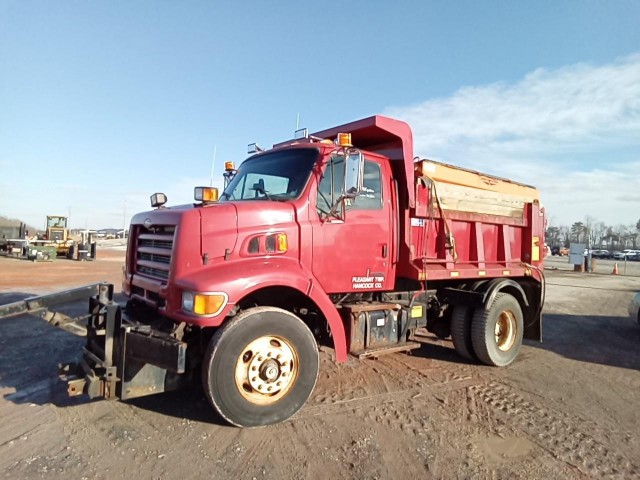 BUY STERLING  L 2000 DUMP TRUCK, Abingdon Auto Auction, Inc.