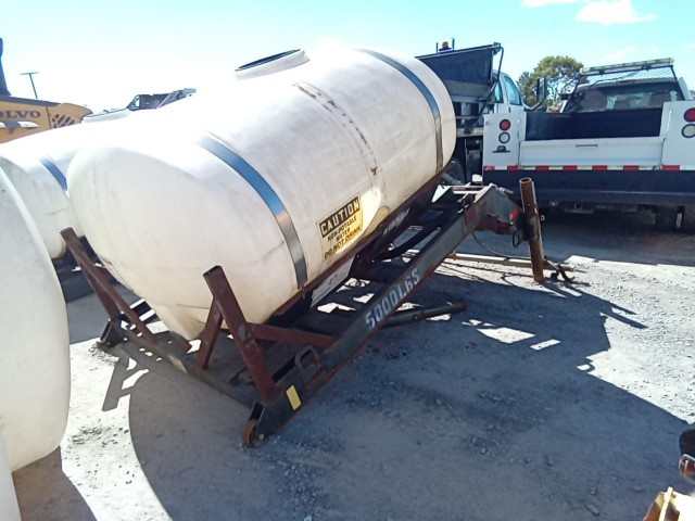 BUY WYLIE W5135E 2003 SPRAYER - SMALL, Abingdon Auto Auction, Inc.