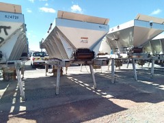 BUY HENDERSON FSH14VA05ENGC 2005 SPREADER - ABRASIVE - ENGINE P, Abingdon Auto Auction, Inc.