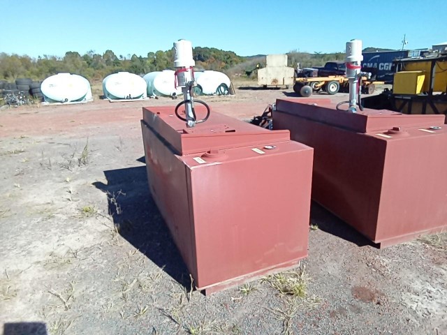 BUY N/A N/A 1901 LARGE FUEL TANK, Abingdon Auto Auction, Inc.