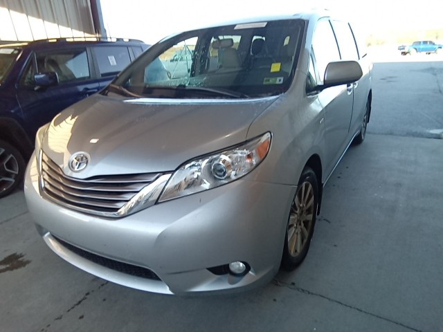 BUY TOYOTA SIENNA 2017 XLE AWD 7-PASSENGER , Abingdon Auto Auction, Inc.